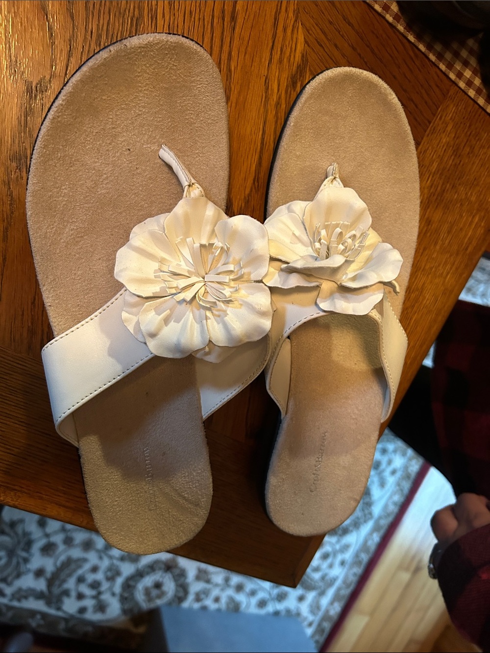 croft & barrow Cream Floral Toe-Post Sandals